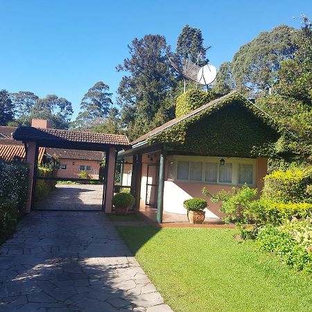 Confortável apartamento próximo ao Lago Negro Gramado Exterior foto