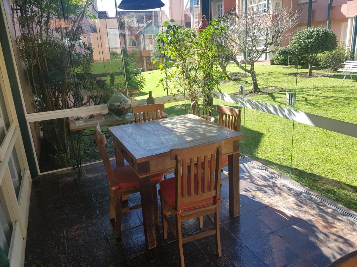 Confortável apartamento próximo ao Lago Negro Gramado Exterior foto