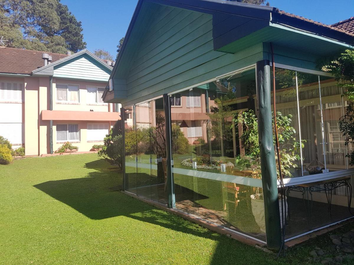 Confortável apartamento próximo ao Lago Negro Gramado Exterior foto