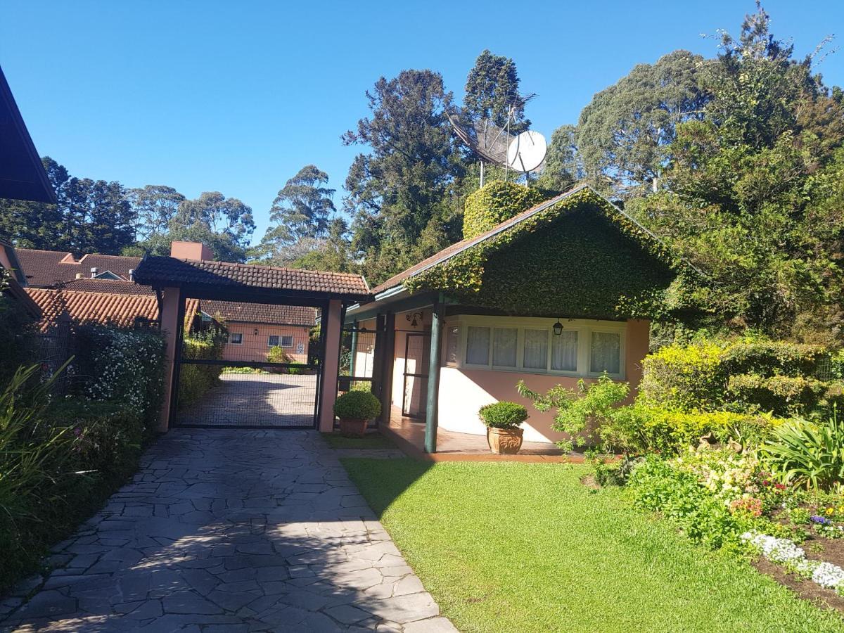 Confortável apartamento próximo ao Lago Negro Gramado Exterior foto
